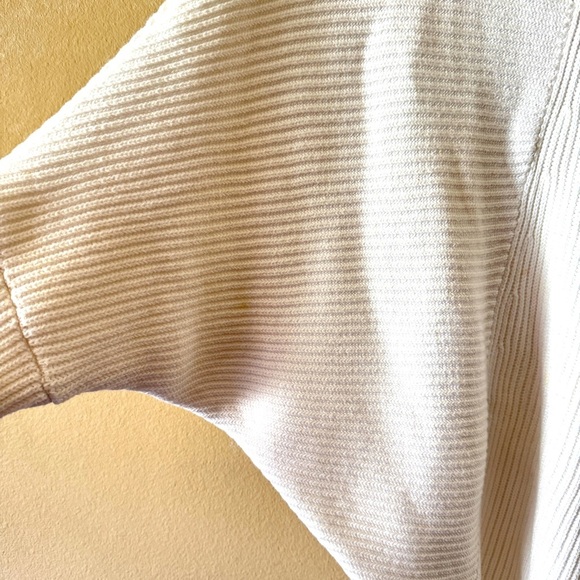 Free People Asymmetrical Hem Drop Shoulder White Sweater Size S - Picture 3 of 7